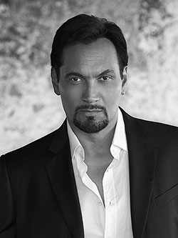 Jimmy  Smits