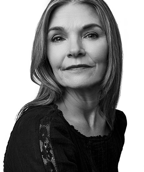 Kathryn  Erbe