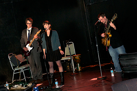 Square, the Circle entertained with songs that included Beckett inspired lyrics.