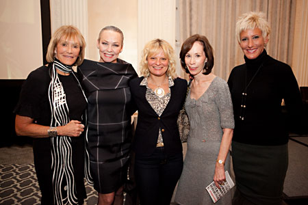 Steppenwolf Trustee Jan Melk, Candace Jordan, Honoree Martha Plimpton, Helen Melchior and Cindy Melk