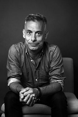 Joe  Mantello