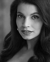 Phoebe González