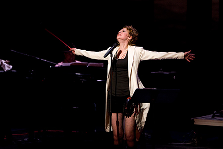 Sandra Bernhard