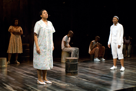 Ensemble members Ora Jones and Alana Arenas (foreground), Jacqueline Williams, Glenn Davis, Phillip James Brannon and Rodrick Covington (background)